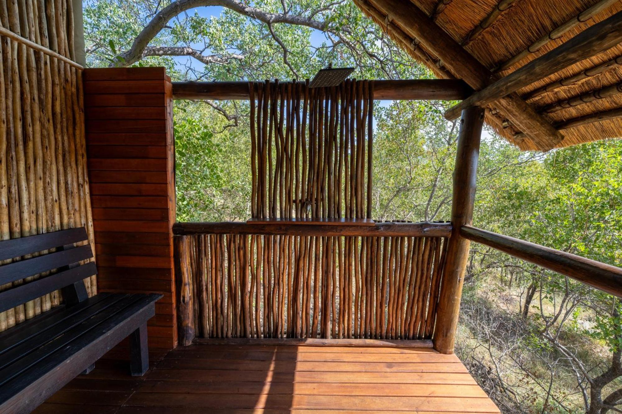 Parsons Hilltop Safari Camp Balule Game Reserve Eksteriør billede